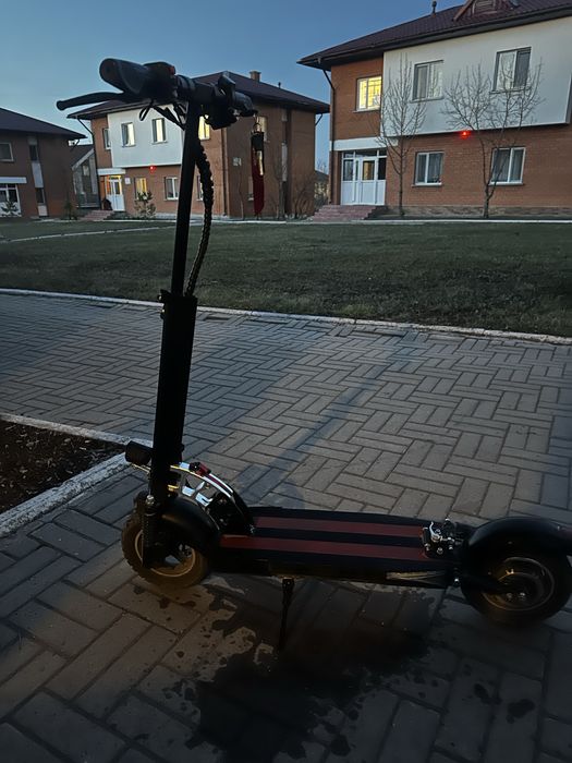 Продам Электросамокат,куго м4 про