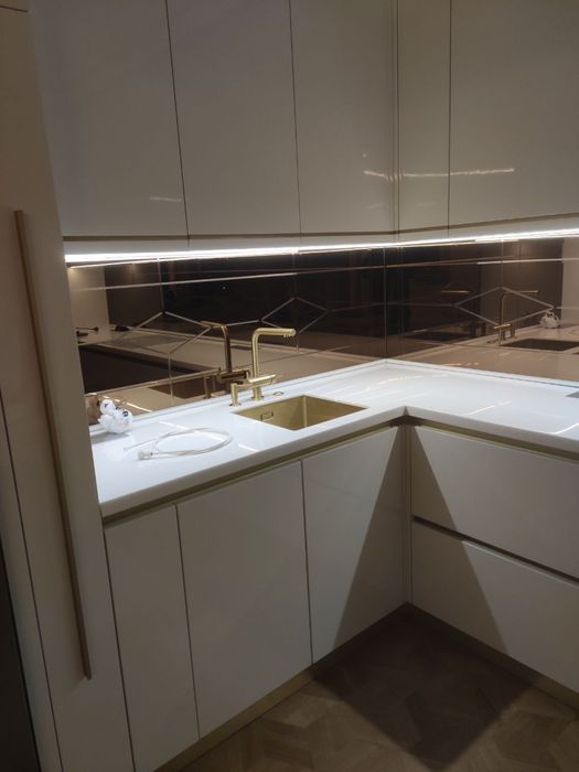 Отделочные работы  с гарантией и по договору.. Под ключ котеджи.