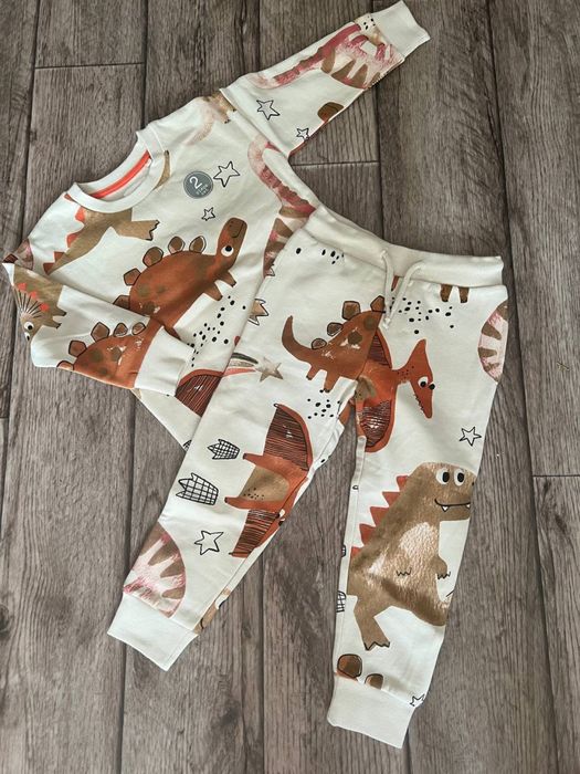 В наличии комплект от next