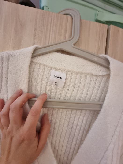 Дамски пуловер - бял Sinsay