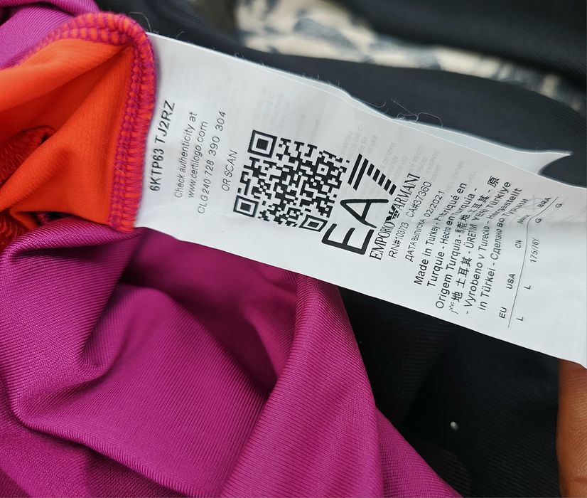 EA7 Emporio Armani оригинален дамски клин Л размер нов