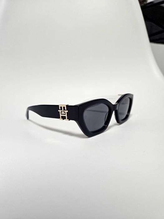 Слънчеви очила Tommy Hilfiger