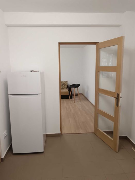 Garsoniera de închiriat