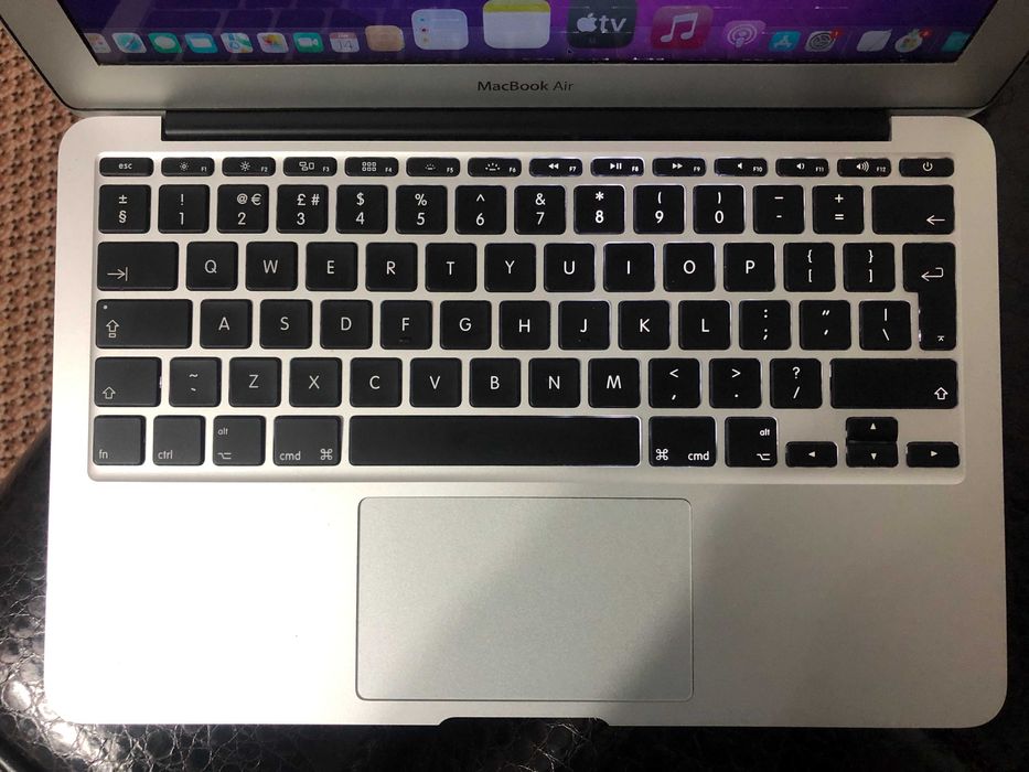 MacBook Air 11-inch 2015 i5 1,6 GHz, 4 GB, SSD 128 GB, IMPECABIL