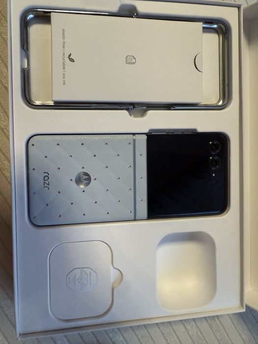 Motorola razr 60 ultra Swarovski