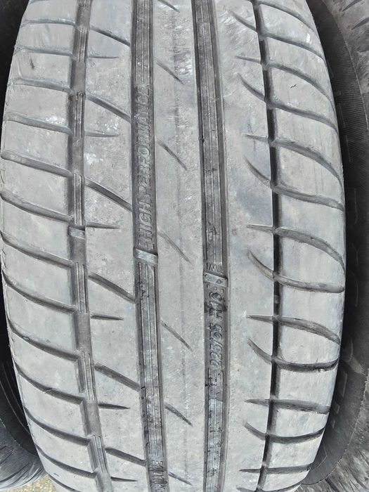 Vând cauciucuri vară+jante R16!