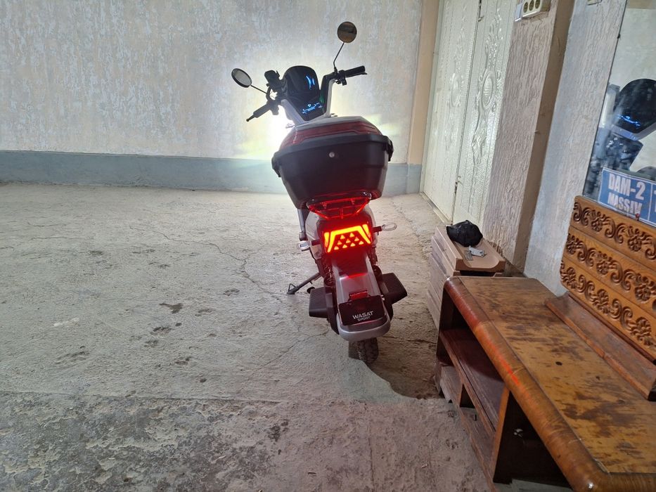 Скутер Vasat Electro