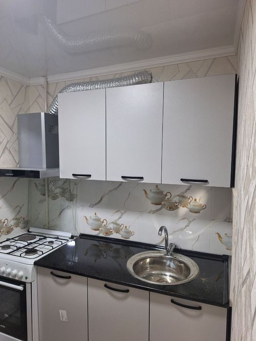 Продаётся 2  комнатная