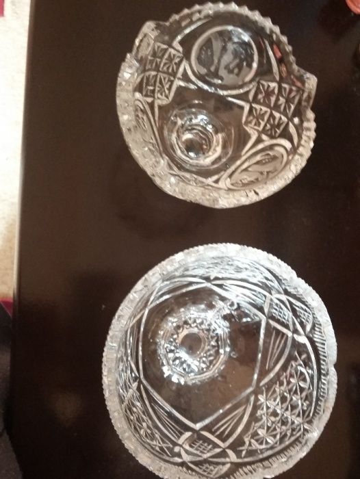 Продам хрустальную вазочку