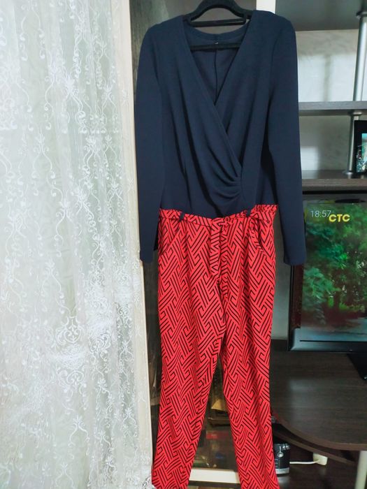 Продам платье женское