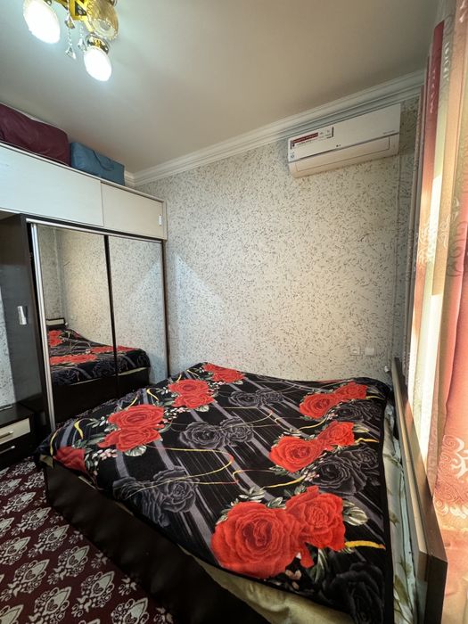 Uchastka Uy sotiladi.