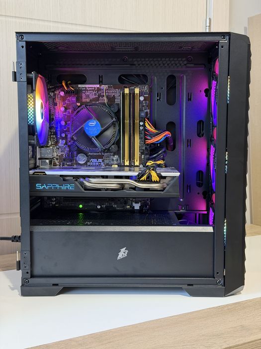 Геймърски компютър i5 4460, RX570,8GB RAM