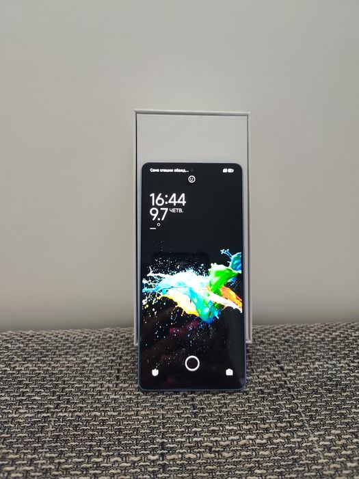Продавам Redmi Note 13 pro
