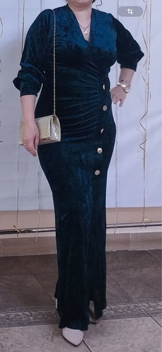 Продам вечерний наряд платье