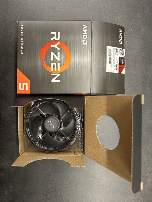 Cooler procesor aer AMD Wraith