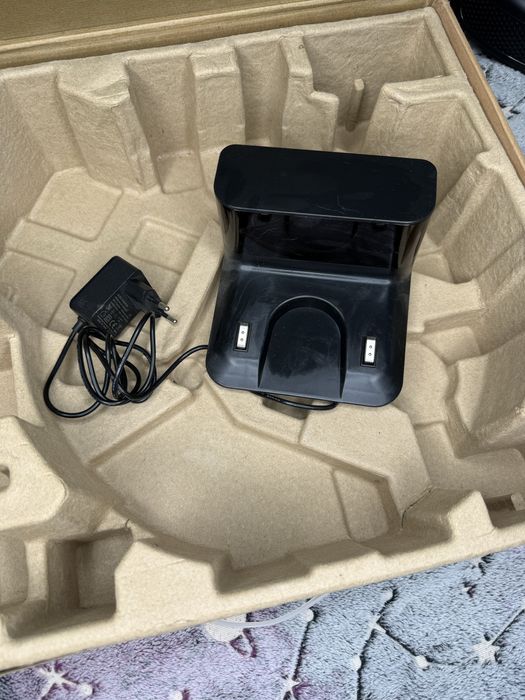 Робот-пылесос моющий