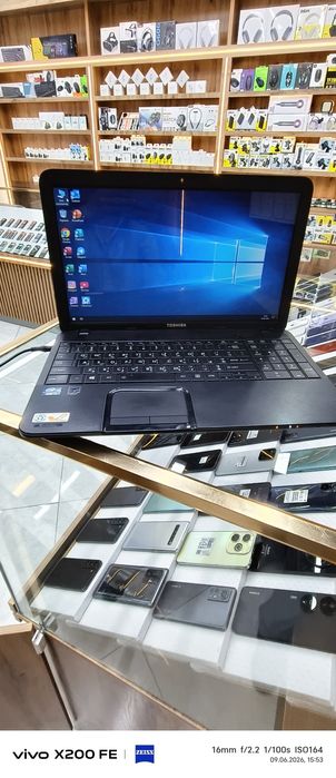 Ноутбук Toshiba i3(2)