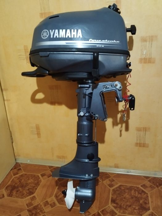 Извънбордов двигател Yamaha 6 К.С. с къс ботуш