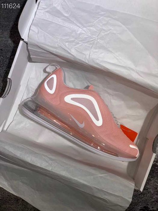 Нови дамски маратонки Nike Air Max 720 pink  размер 38 и 39