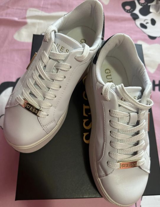 Guess adidasi dama