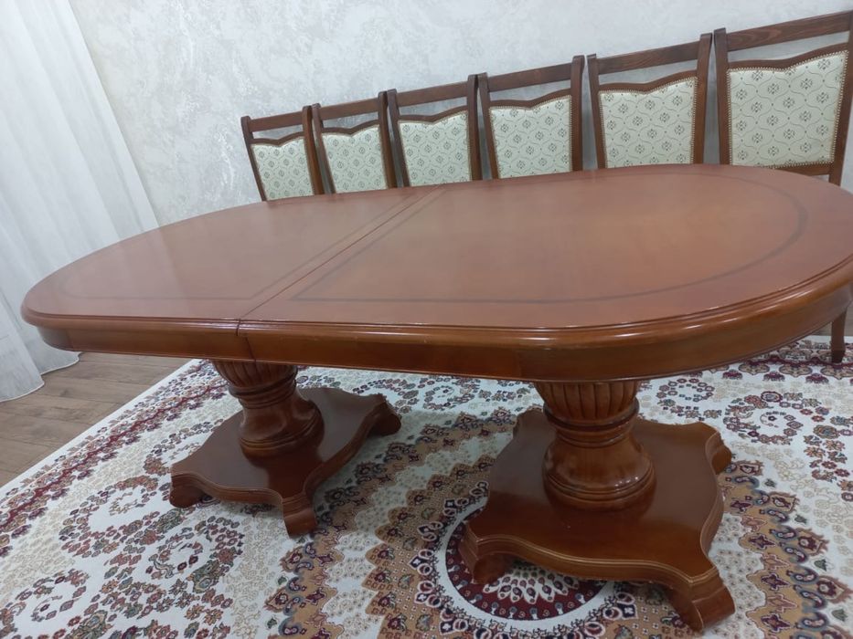 Продам стол в отличном состоянии