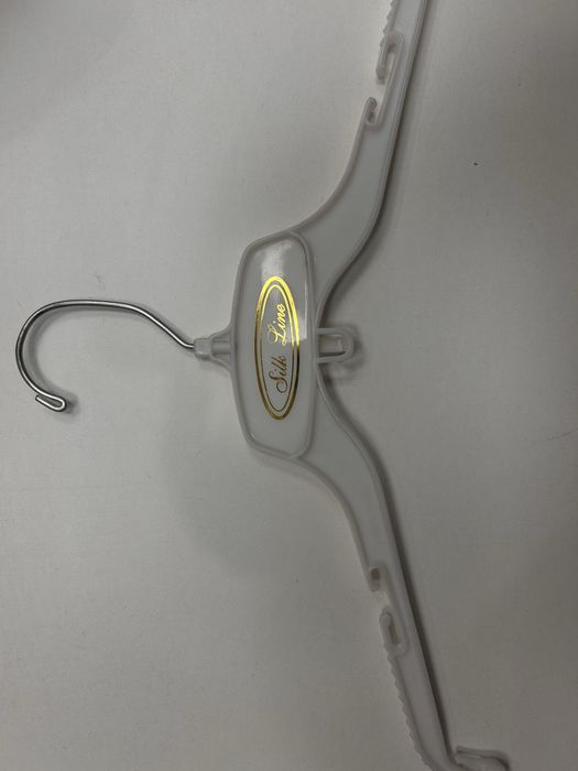 Продам вешалки разные, для брюк и для кофт б/у