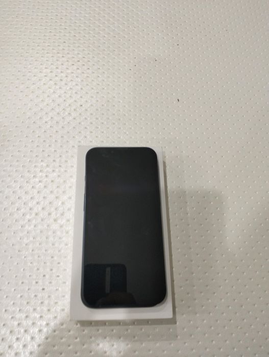 iPhone 13 черный