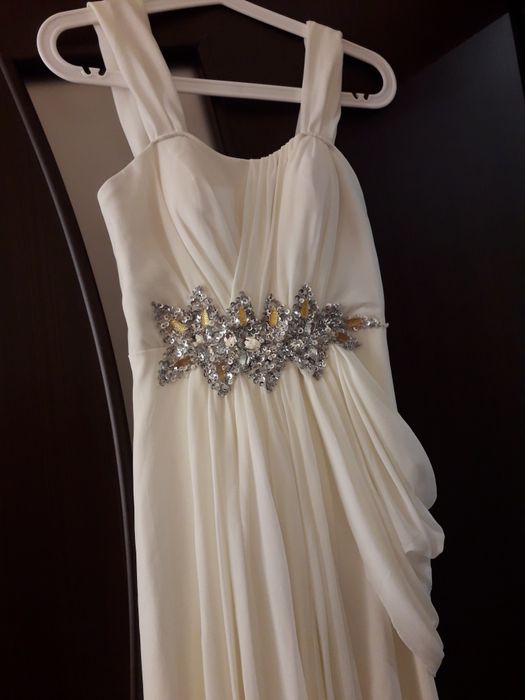 Продам женское платье.