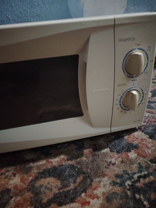 Продаю микроволновку LG