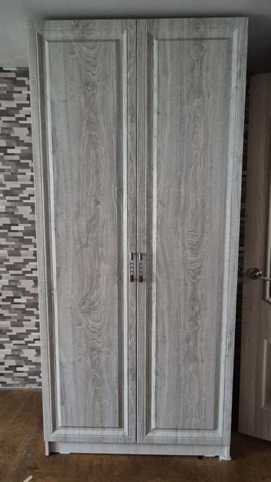 Продам плательный шкаф