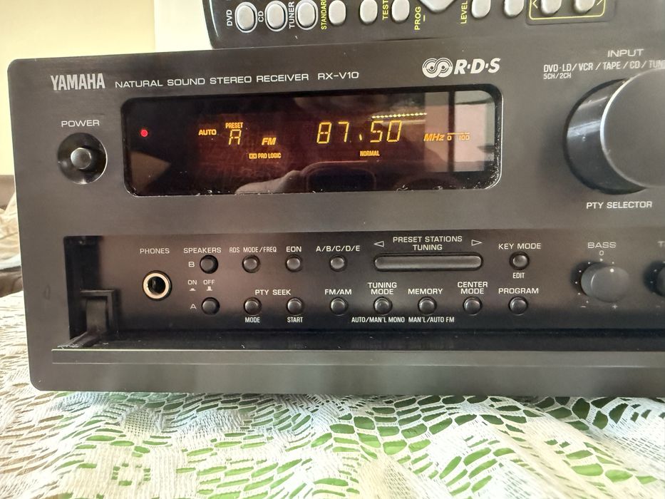 Yamaha RX-V10 мини ресивър