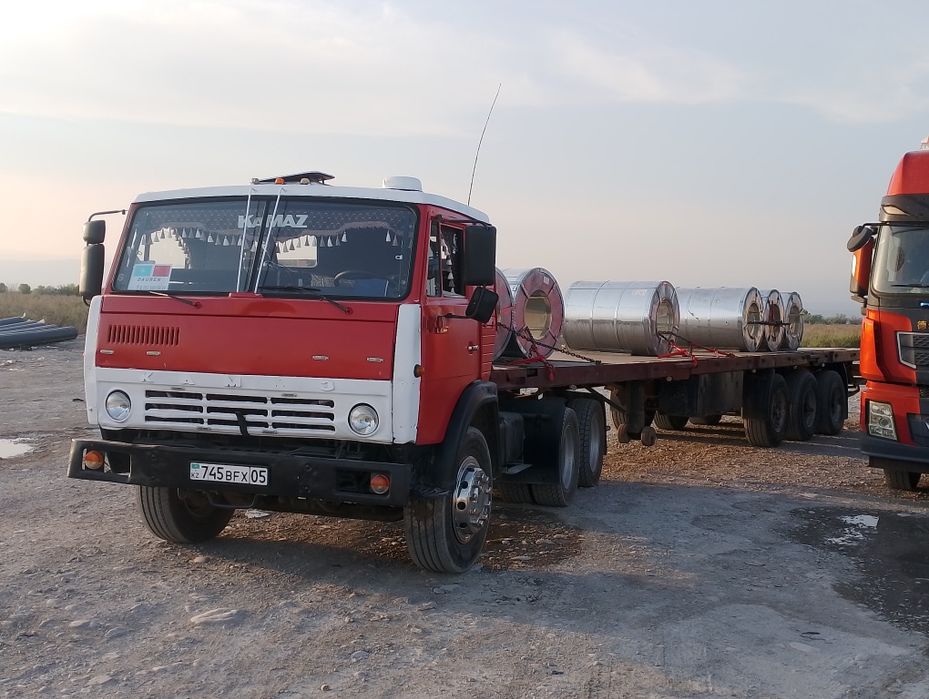 КамАЗ плащатька шаланда контейнеровоз