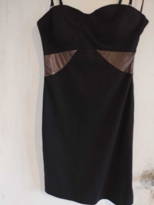 НОВА С ЕТИКЕТ Рокля KARDASHIAN Collection  размер L  черна