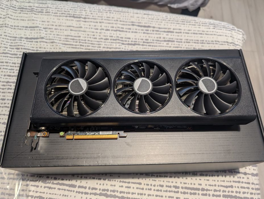 XFX Radeon RX 7900 GRE 16gb