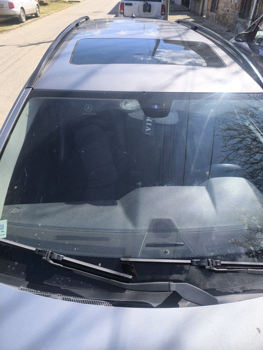 Продавам mercedes E220 2010 с възможен бартер