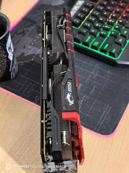 Продавам Видео карта  MSI R9 390x