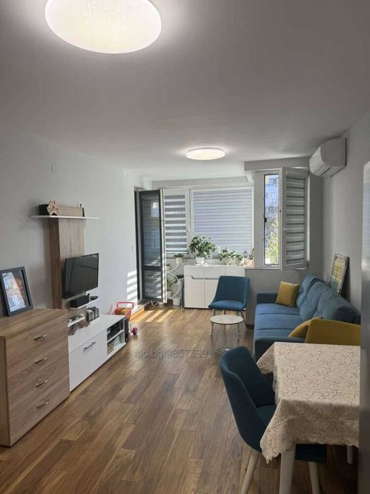 Продава се Двустаен апартамент в Пловдив, Въстанически - 73 кв.м за 938 €/кв.м - Снимка #2