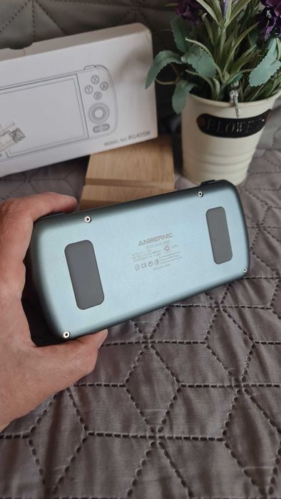 Anbernic Rg405 M нова