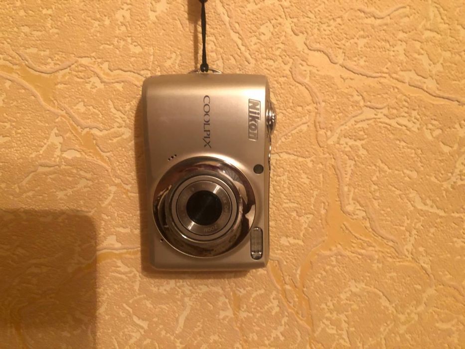 Sony video kamera sotiladi
