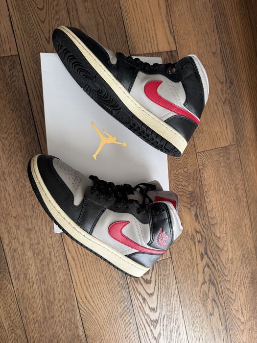 Nike AIR Jordan 1 MID, маратонки, 41 размер