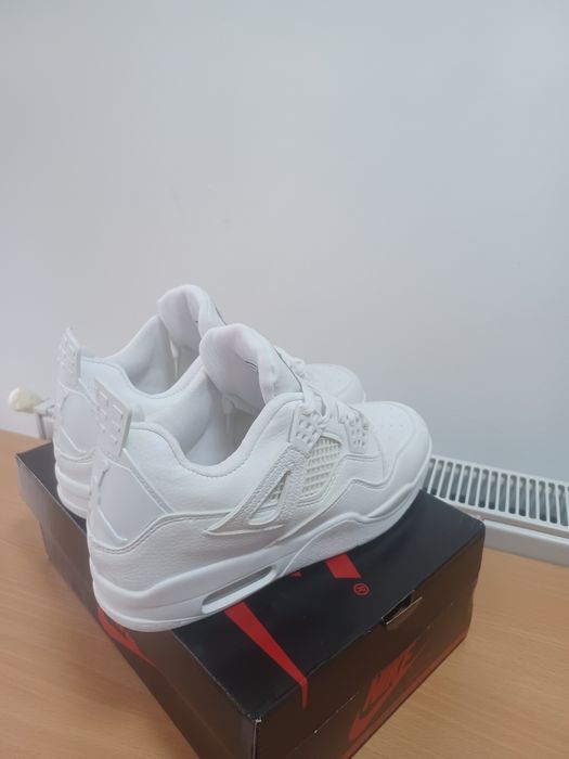 Nike Air Jordan 4