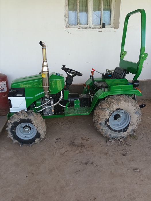 Mini traktor 1118