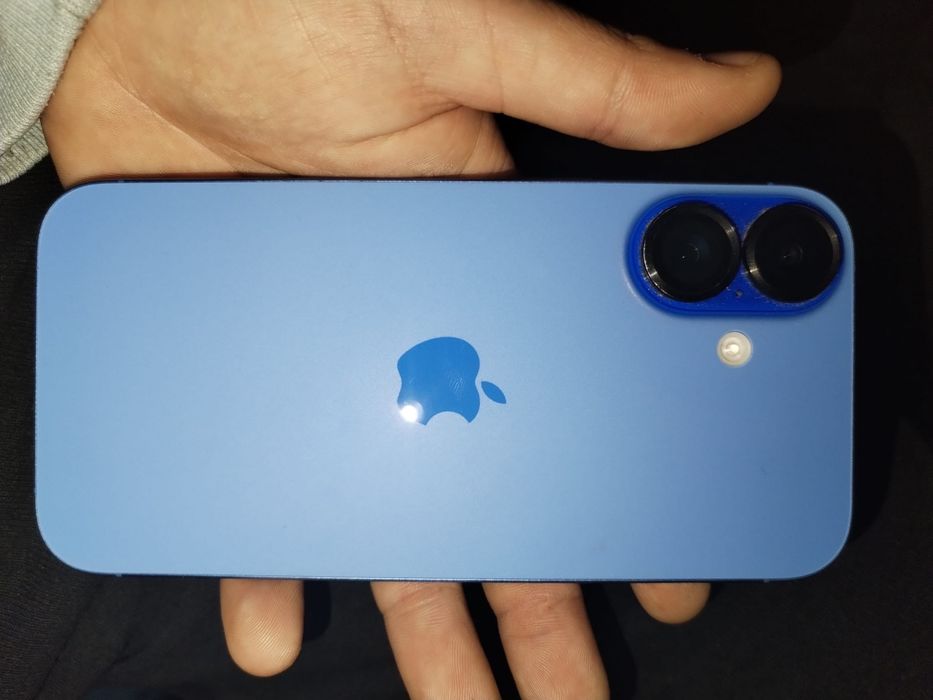 Vand sau schimb iphone 16