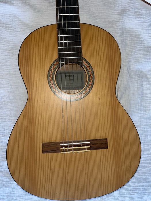 Китара Yamaha C30M