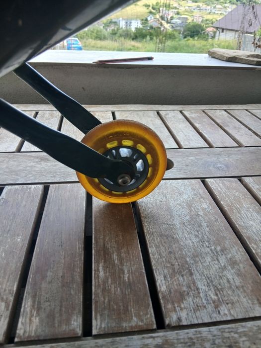 Roaba din tabla,in miniatura.