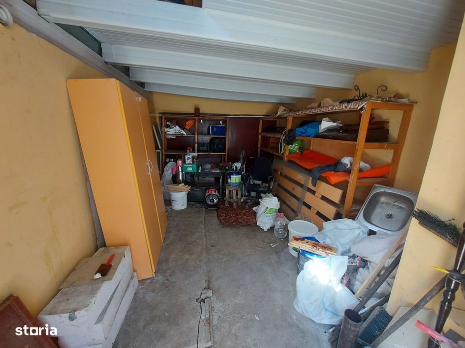 casa zona Trei Ierarhi , garaj , beci , curte