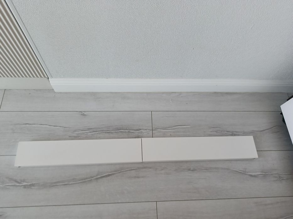 Вешалка настенная для одежды