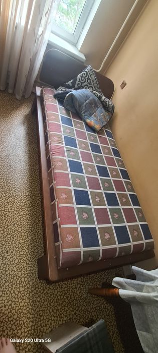 Продам кровать, диван, сервант, шкаф