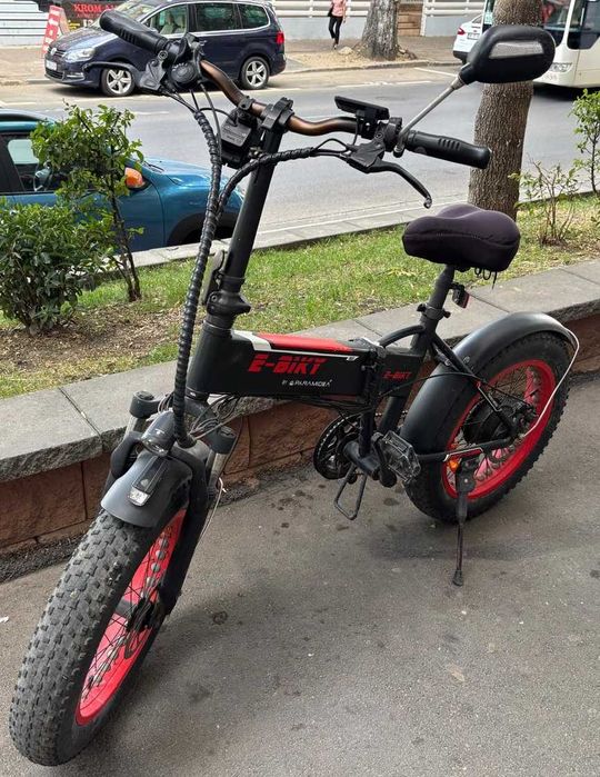 bicicletă electrică pliabilă cu anvelope groase pentru teren accidentat