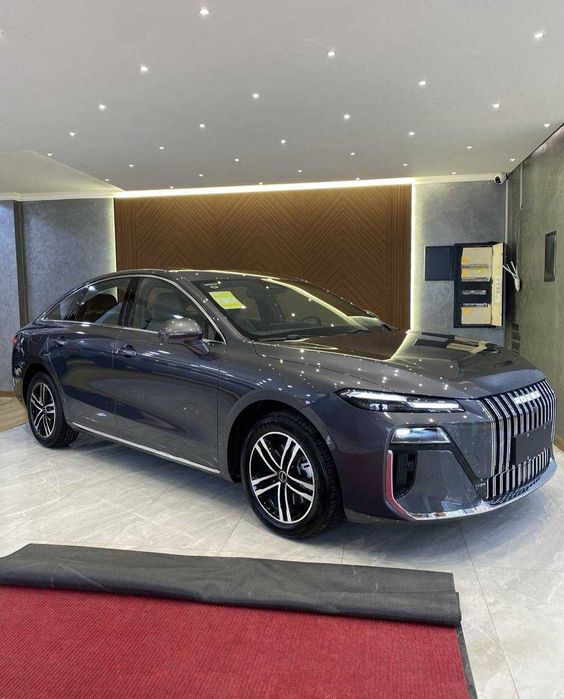 Roewe M7  bolib tolashga